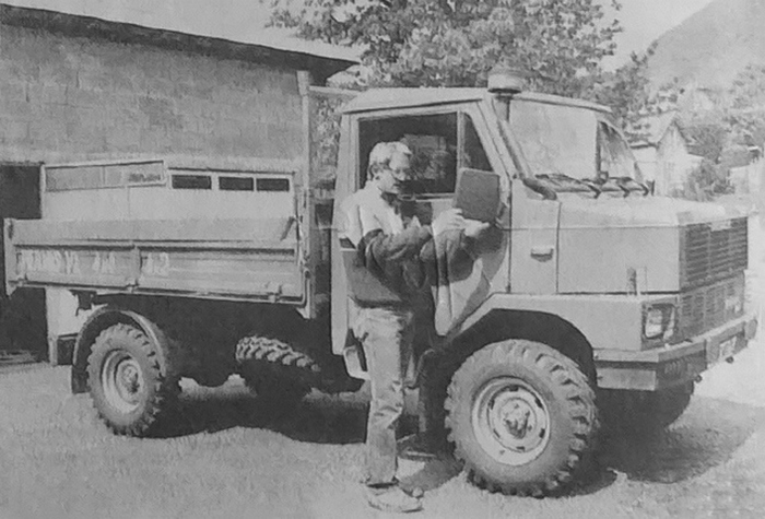 [Camion Bremach]